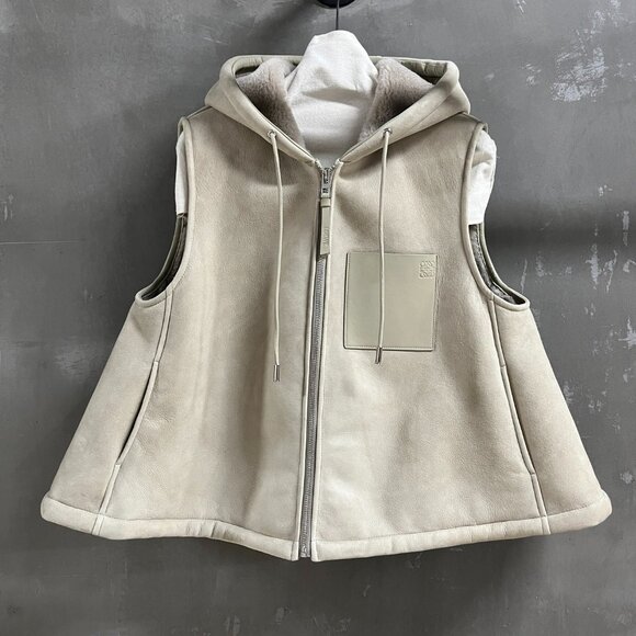 Loewe 2025 new fur vest - Picture 1 of 9